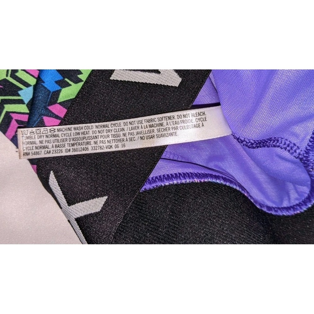 Victoria's Secret Sports Bra Size Medium Multicolor Geometric Logo Band - Picture 13 of 16